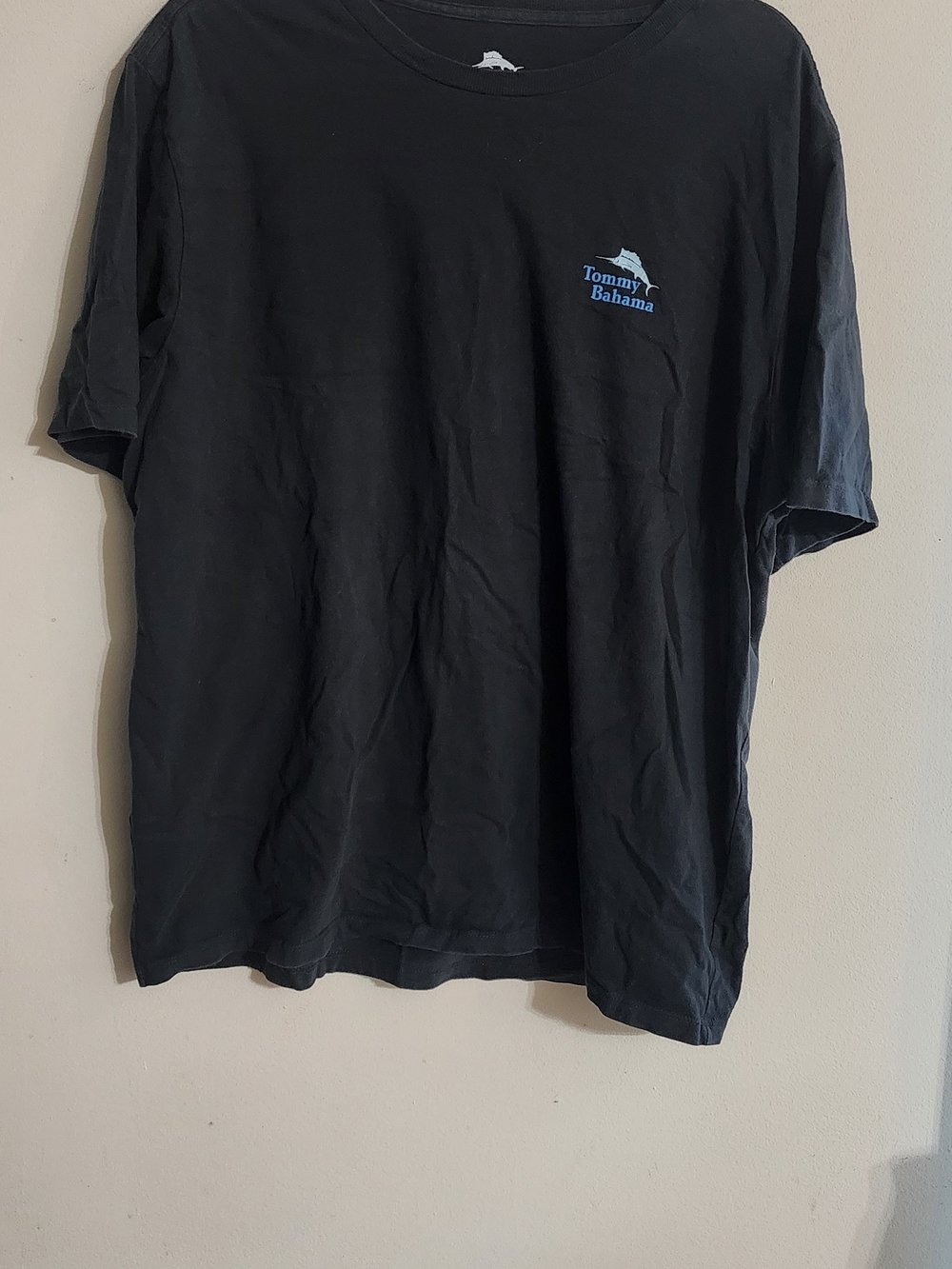 Tommy Bahama Men’s Black Short-Sleeve Tee